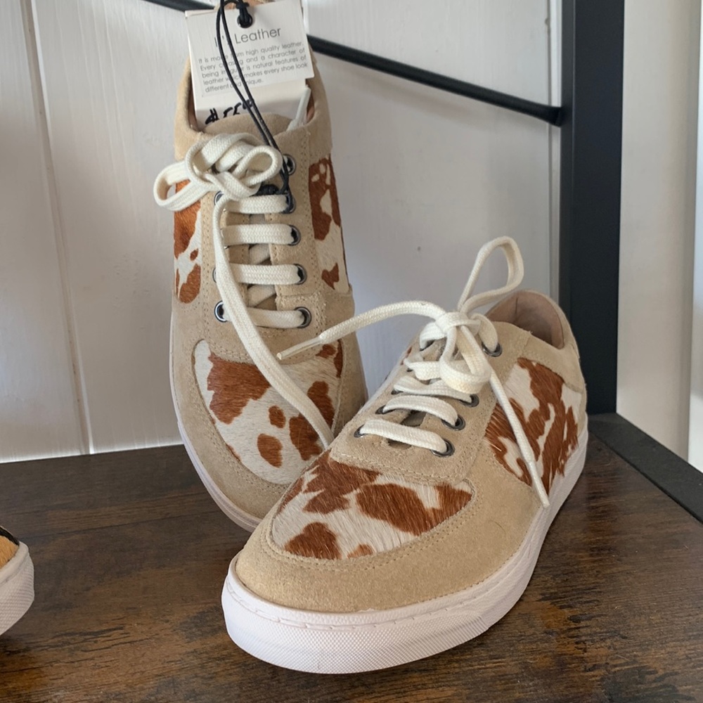Tennis shoe real leather